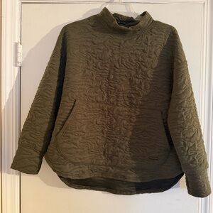 NWT Nine West Olive Quilted  Women's Turtleneck Sweatshirt (Plus)